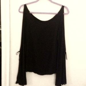OPEN SLEEVES w/ties.. SEXY SOFT TOP-see add pics